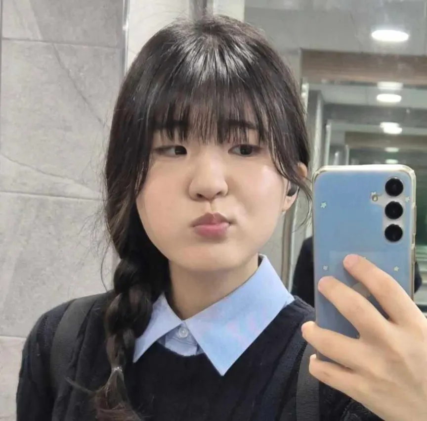 김아영